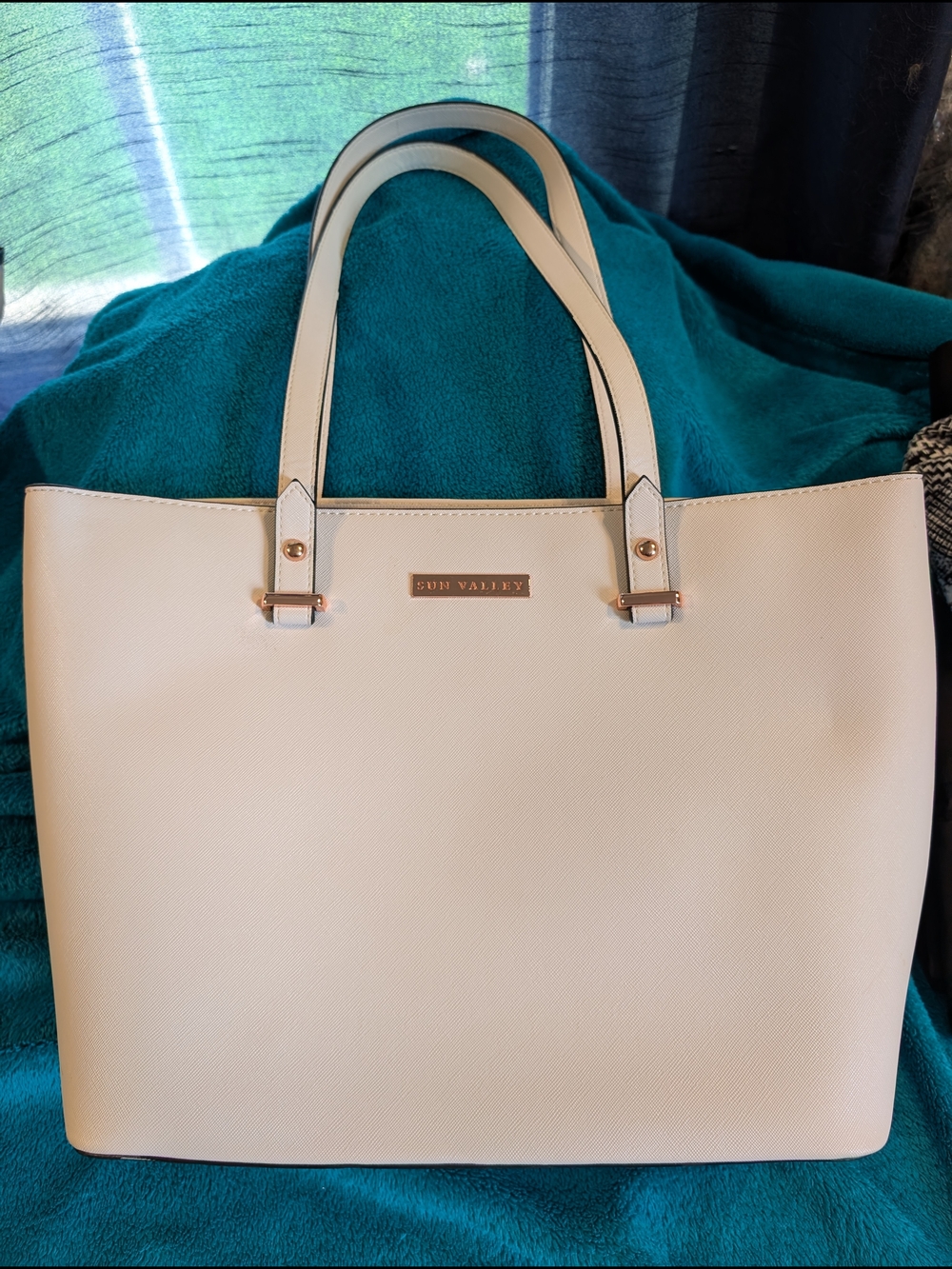 Cream Tote Bag - Elegant Everyday Carry